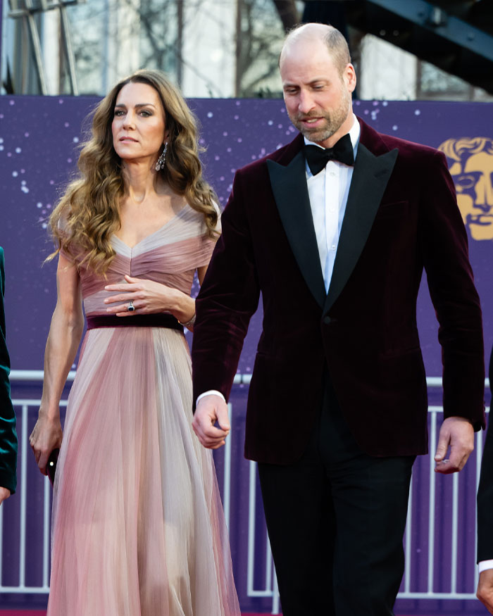 Leitor labial decodifica o momento tenso de Kate Middleton com o príncipe William nos BAFTAs Leitor labial decodifica o momento tenso de Kate Middleton com o príncipe William nos BAFTAs