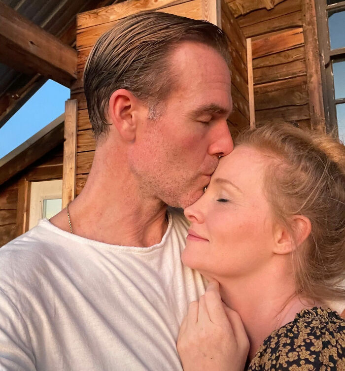 James Van Der Beek and a woman sharing a tender moment, highlighting emotional final days after his passing.