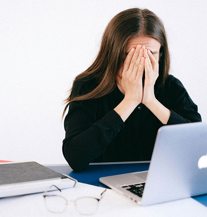 Bride Threatens To Quit Helping Any Family Member Who Sides With Sister In Wedding Planning Drama