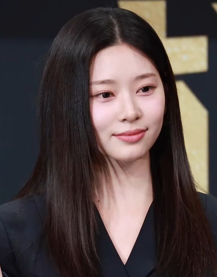 Actress Kim Min-Ju, 25