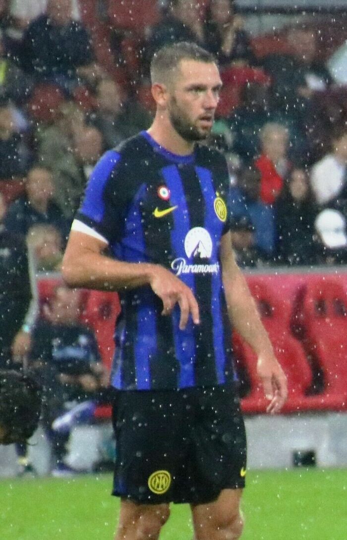 Footballer Stefan De Vrij, 34