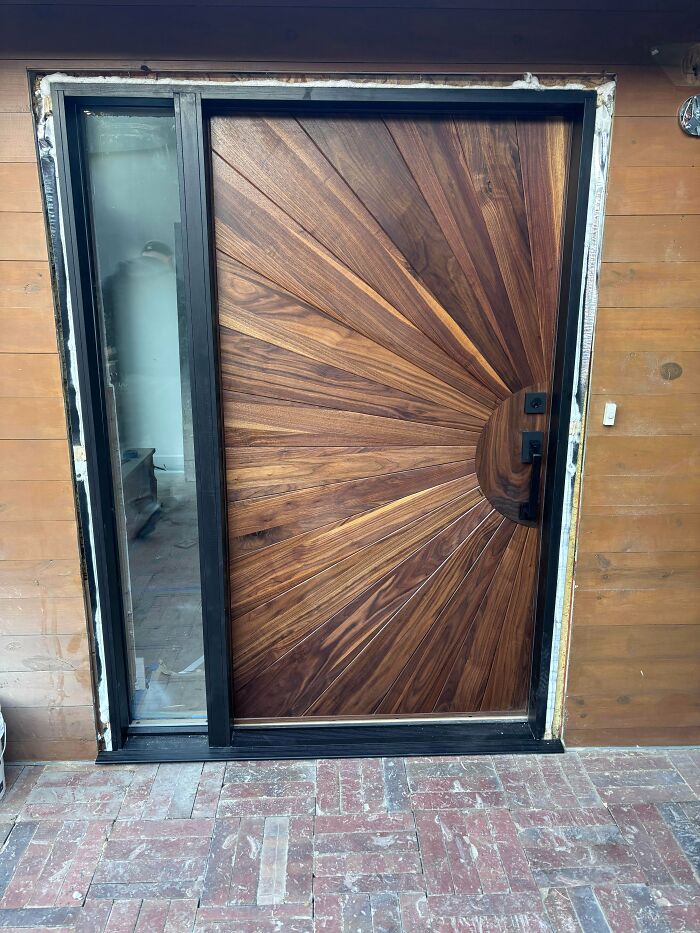 Walnut Entry