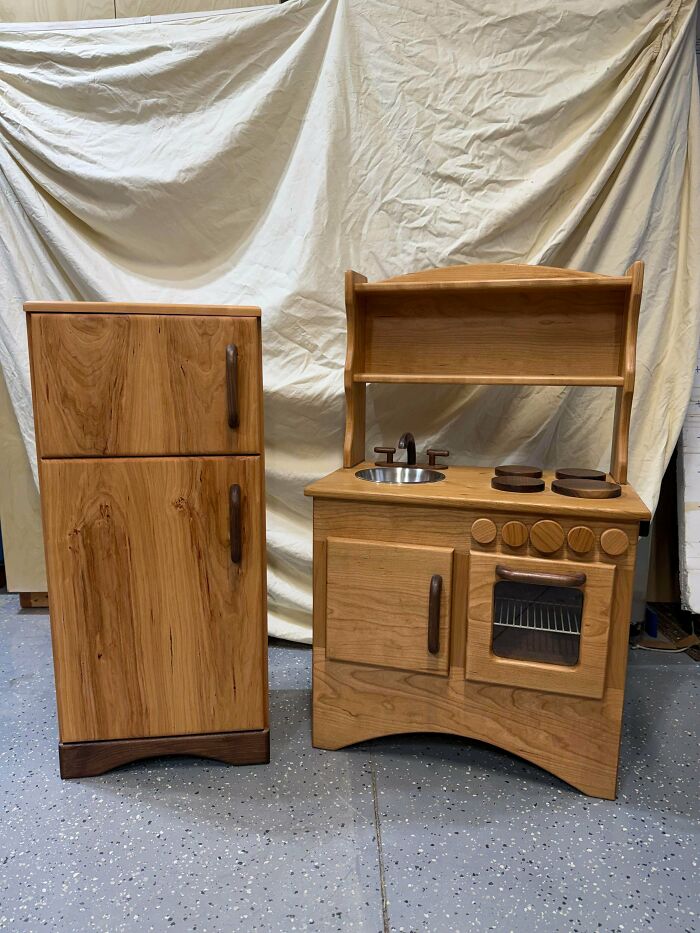 Cherry Kitchen