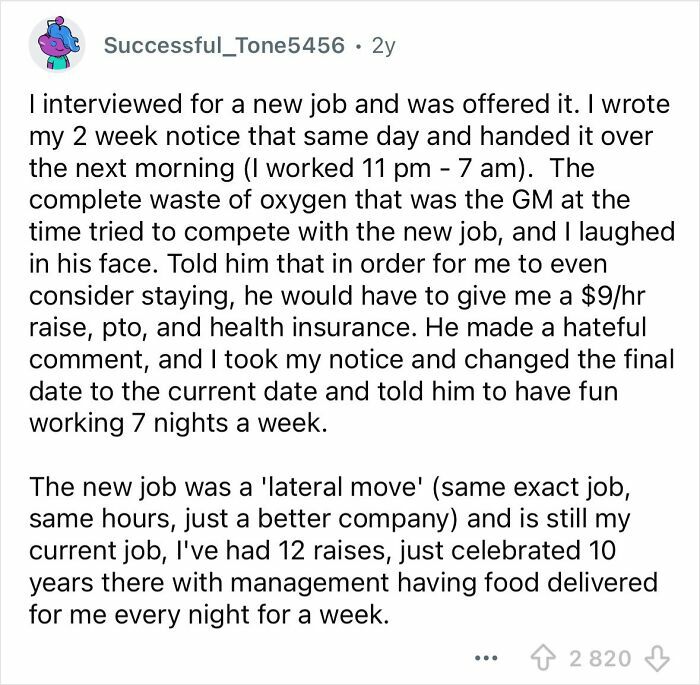 Text post showing a petty and savage way people got revenge on their bosses by quitting with immediate notice.