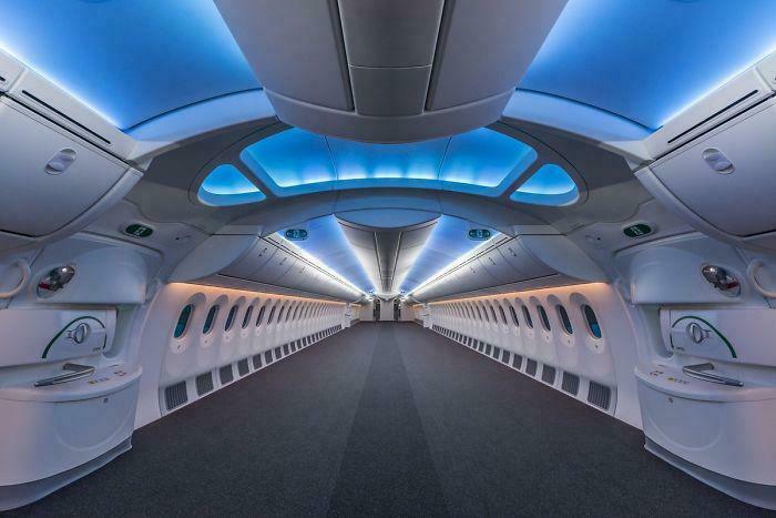 An Empty Boeing 787