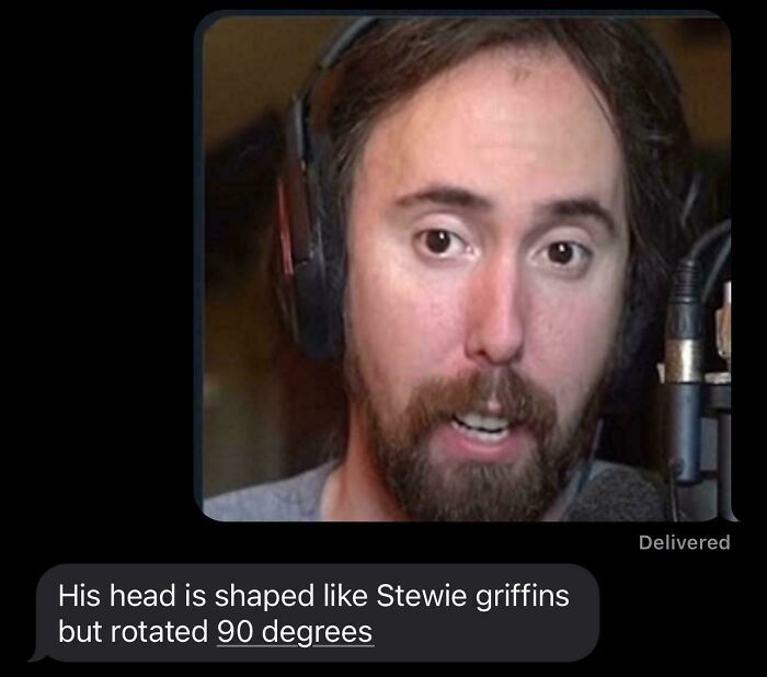 A man with headphones in a video call. A text below compares his head shape, a verbal knockout.
