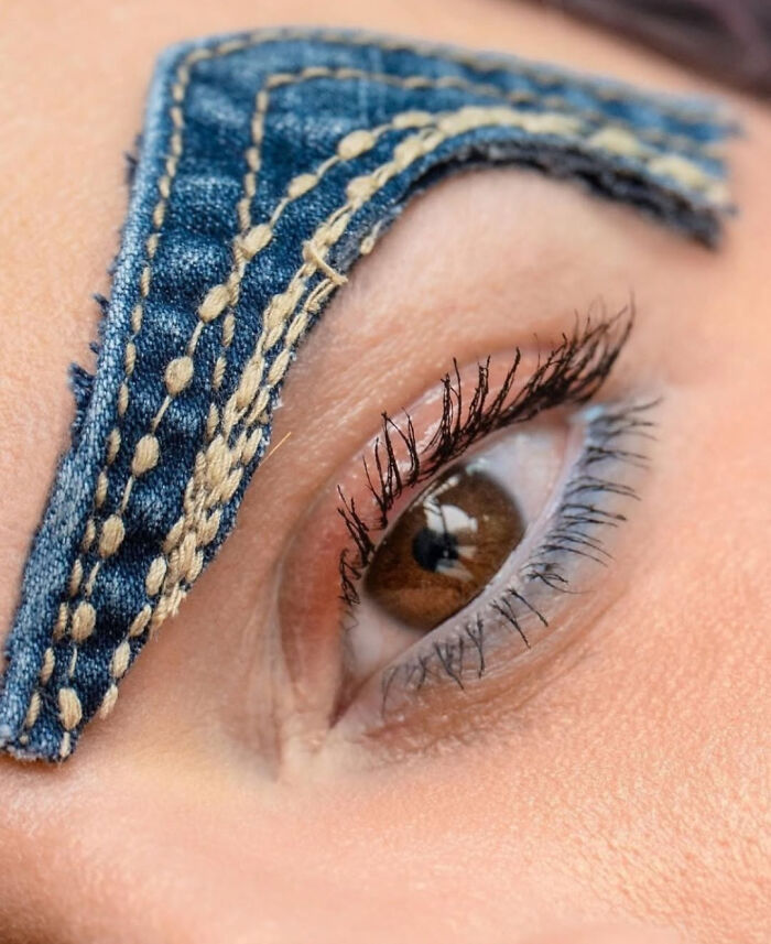 Do We Like The (J)eyebrows?
