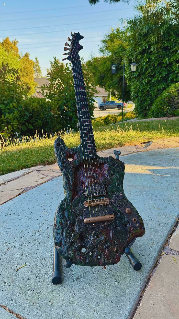 Zombie Guitar