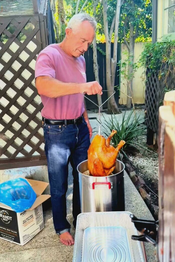 Rfk, Jr Deep Frying A Turkey In Bare Feet