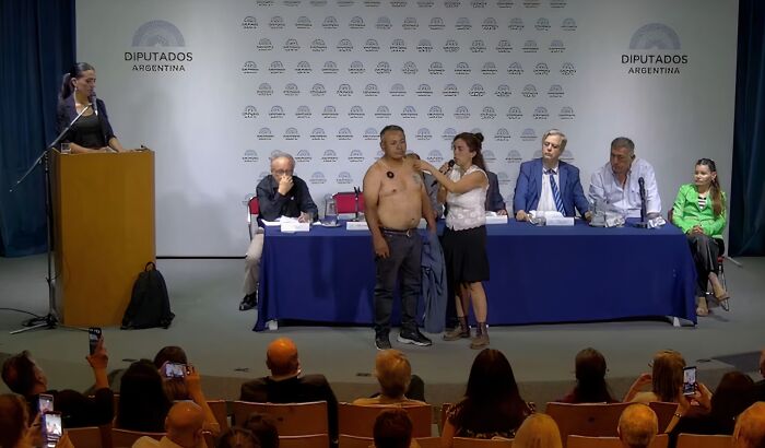 In Argentina's Congress, A Deputy Claimed The Covid Vaccine Gave This Guy Magnetism