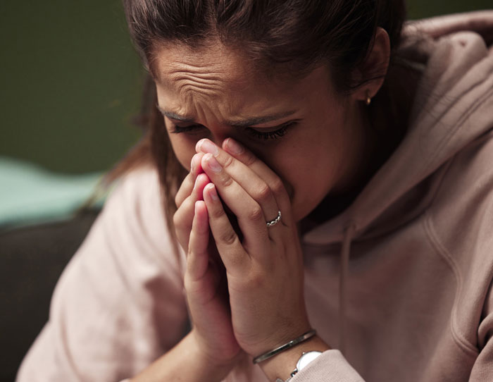 Boyfriend Laughs As Vegetarian Girlfriend Pukes In The Bathroom: "I Knew You’d Like Meat More" Boyfriend Laughs As Vegetarian Girlfriend Pukes In The Bathroom: "I Knew You’d Like Meat More"