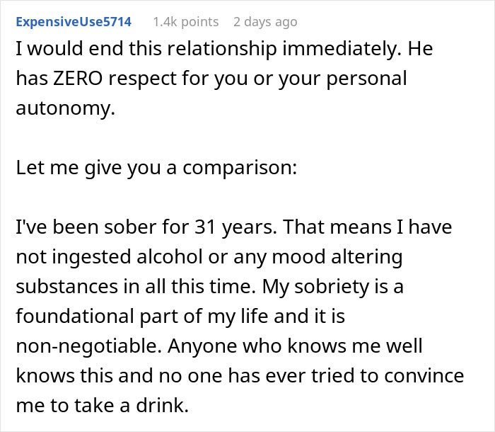 Boyfriend Laughs As Vegetarian Girlfriend Pukes In The Bathroom: "I Knew You’d Like Meat More" Boyfriend Laughs As Vegetarian Girlfriend Pukes In The Bathroom: "I Knew You’d Like Meat More"