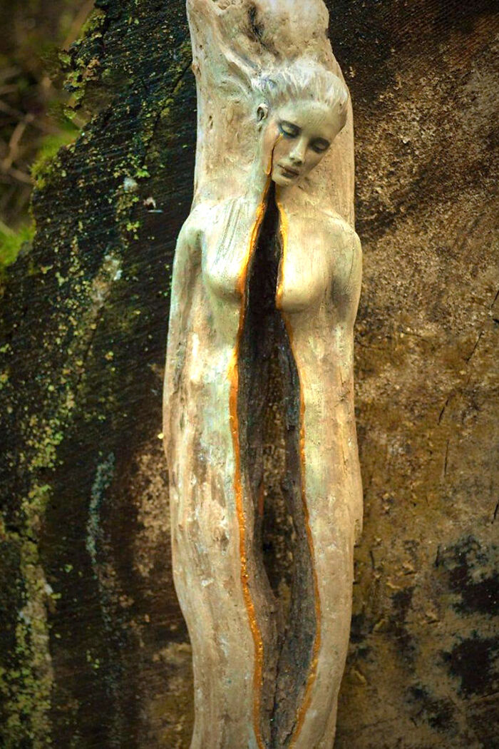 Artist Creates Sculptures That Are Inspired By The Forest, The Feminine, And The Healing Power Of Nature