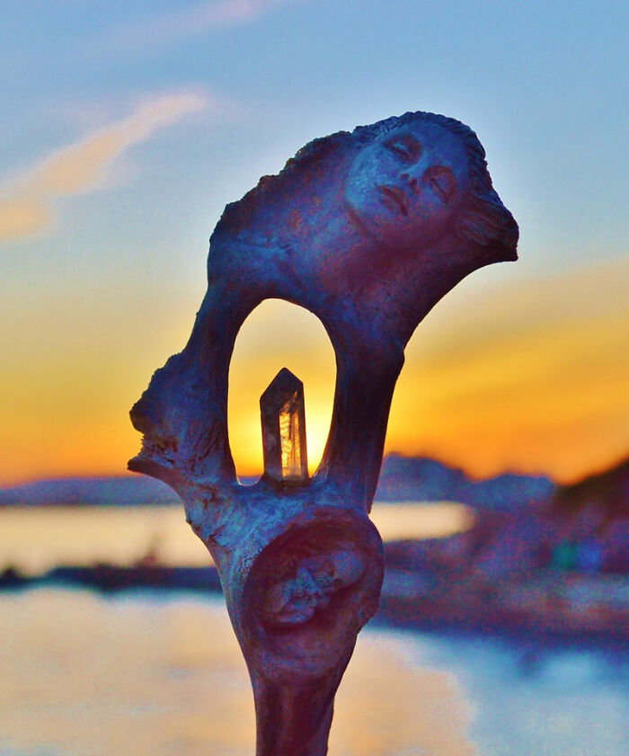 Artist Creates Sculptures That Are Inspired By The Forest, The Feminine, And The Healing Power Of Nature