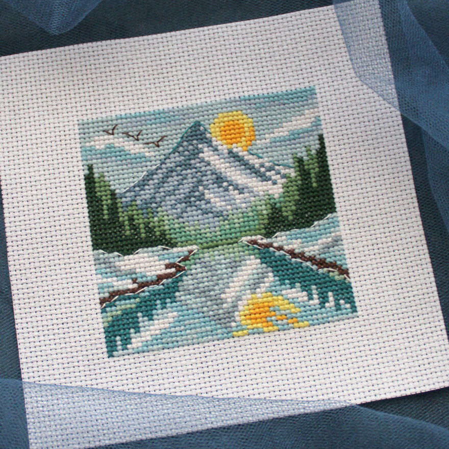 Cross Stitch: What I Created Over The Last Few Weeks Instead Of One Big Project