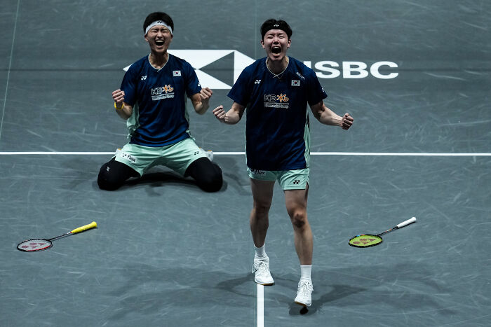 Racquet Sports, Silver: Celebration By Shi Tang