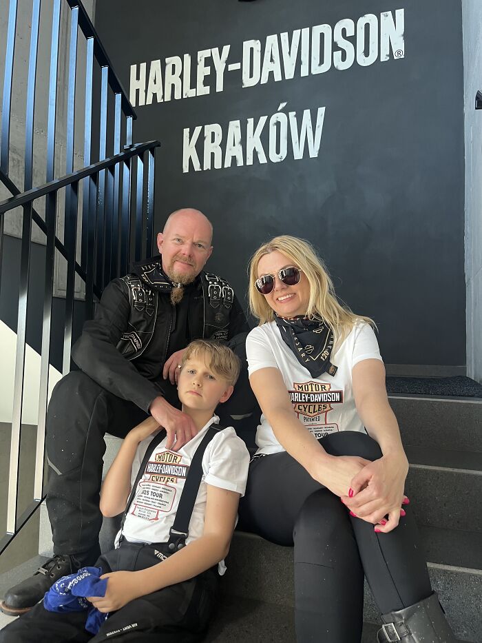 A Family Road Trip, Two Old Harleys, And 8,500 KM Of Hope For A 15-Year-Old With Cancer A Family Road Trip, Two Old Harleys, And 8,500 KM Of Hope For A 15-Year-Old With Cancer