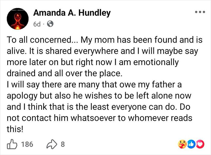 Mãe de três filhos que abandonou a família e desapareceu há 24 anos surpreende com uma reclamação sobre sua filha Mãe de três filhos que abandonou a família e desapareceu há 24 anos surpreende com uma reclamação sobre sua filha