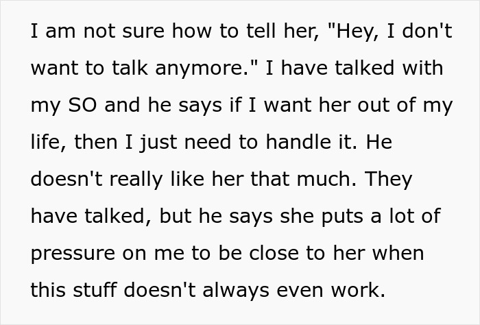 Woman Finds Biological Sister Wanting To Connect, Assumes She’s Invited To Her Wedding Woman Finds Biological Sister Wanting To Connect, Assumes She’s Invited To Her Wedding