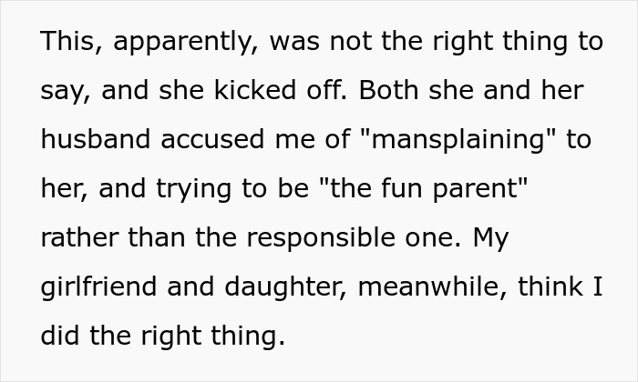 Text excerpt discussing a fat phobic mom calling her 18-year-old a whale and dad defending her against mansplaining claims.