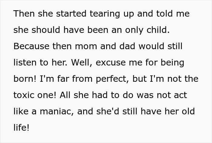 Text showing a woman going berserk on her brother for meddling with her parenting after her kids called him for help.