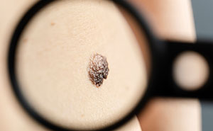 “Nearly Cost Me My Life”: 82 Body Warning Signs You Shouldn’t Brush Off