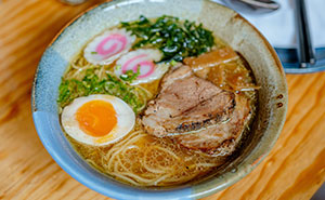 Man Kicks Out Future SIL And Brother After He’s Done With Her Mocking His GF’s Eating Habits