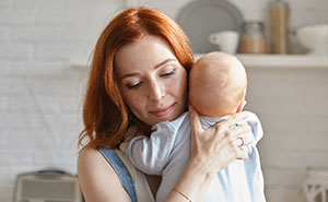 Lady Moves Out Of Small Town, Fam Keeps Her In The Dark, So She Plays Uno Reverse On Them