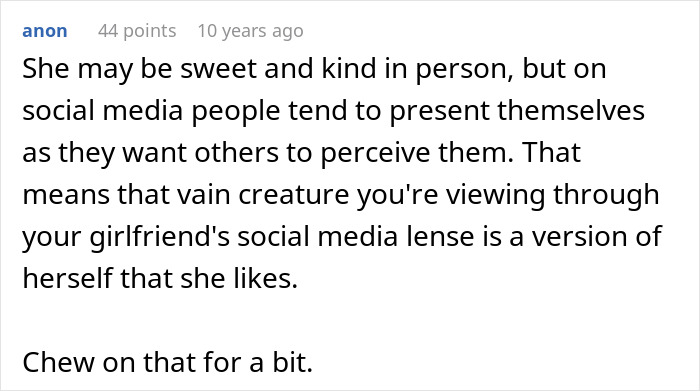 Woman Posts Absolutely Everything Online, Her Boyfriend Hates It: "Social Media Attention Seeker"