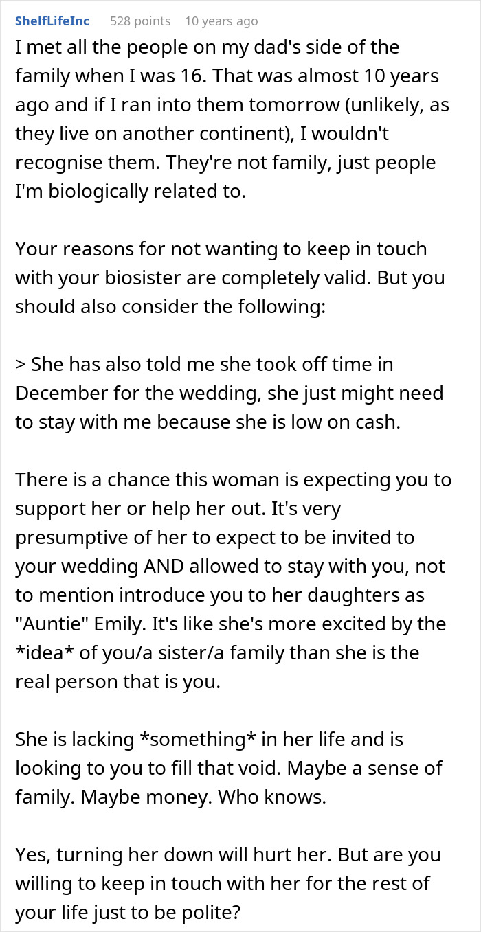 Woman Finds Biological Sister Wanting To Connect, Assumes She’s Invited To Her Wedding Woman Finds Biological Sister Wanting To Connect, Assumes She’s Invited To Her Wedding