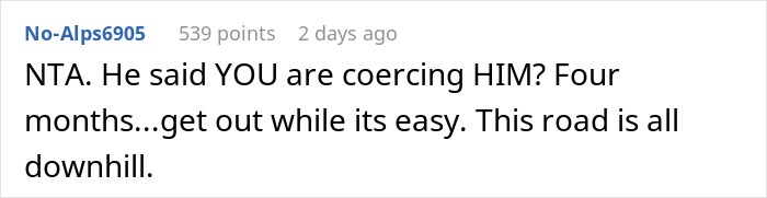 Reddit comment discussing boyfriend unable to handle actress girlfriend changing clothes in front of other men.