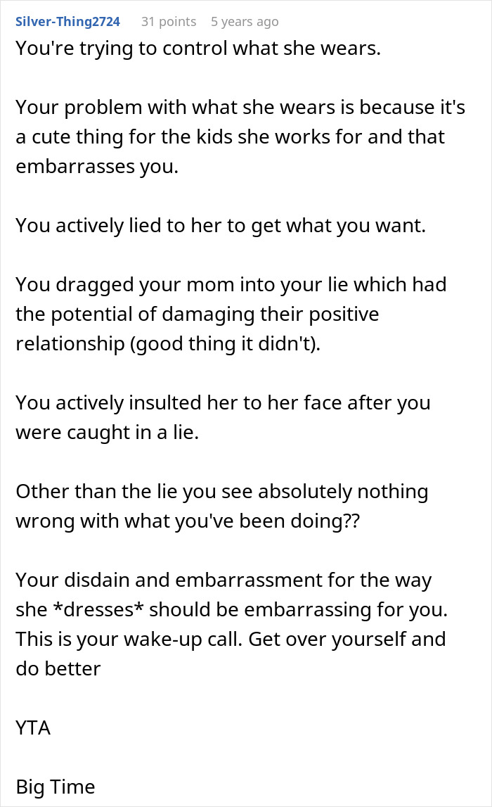 Online comment criticizing a man wanting his girlfriend to stop dressing like Ms. Frizzle, calling out controlling behavior.