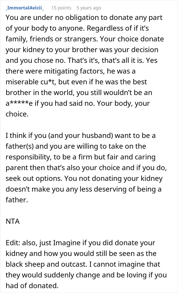 Reddit comment discussing refusal to donate kidney to family after past mistreatment, emphasizing personal choice and consequences.