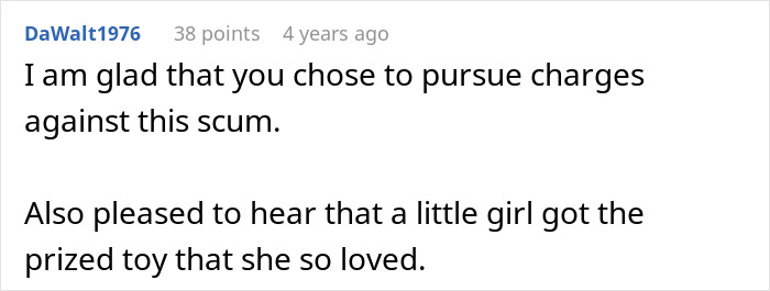 &ldquo;Karma Showed Up&rdquo;: A Karen Lies About A Man Attacking Her, Until The Cops View The Security Footage