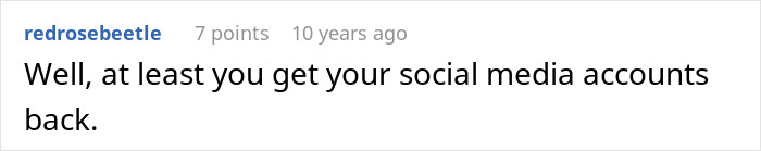 Woman Posts Absolutely Everything Online, Her Boyfriend Hates It: "Social Media Attention Seeker"