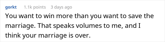 Alt text: Internet user comments giving a reality check to a woman about her cheating husband and fair therapist advice.