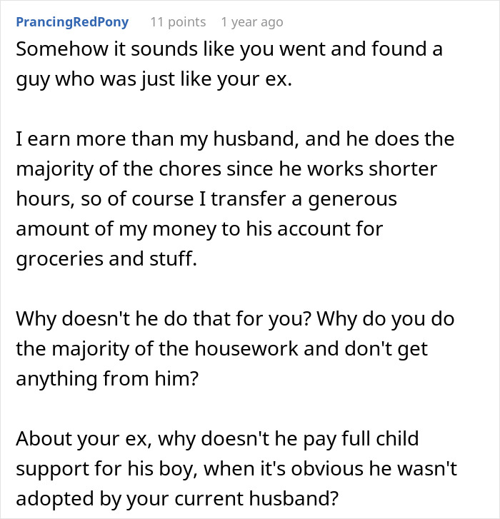 Reddit comment discussing financial and housework dynamics between partners with varying incomes.
