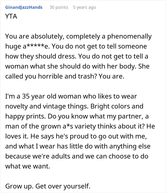 Reddit comment condemning a man wanting his girlfriend to stop dressing like Ms. Frizzle, emphasizing personal freedom.