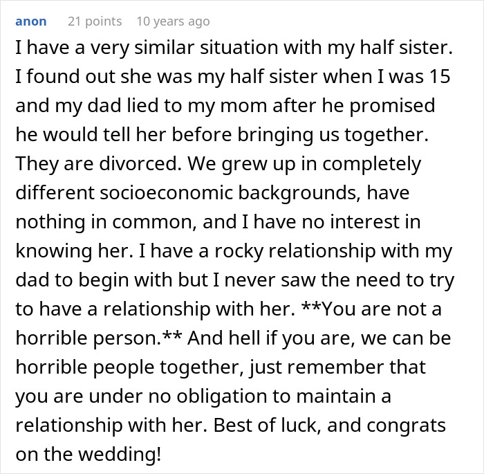 Woman Finds Biological Sister Wanting To Connect, Assumes She’s Invited To Her Wedding Woman Finds Biological Sister Wanting To Connect, Assumes She’s Invited To Her Wedding