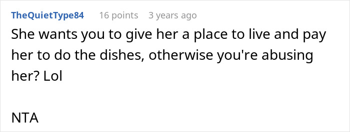 Screenshot of a forum comment discussing a woman refusing to house her sister over babysitting and cleaning.