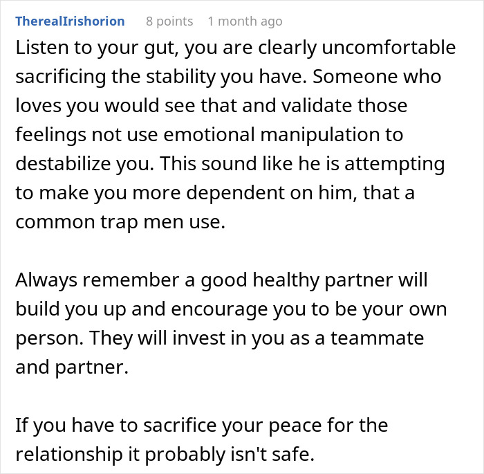 Screenshot of a Reddit comment advising on recognizing emotional manipulation in a man refusing to live in girlfriend&rsquo;s apartment.