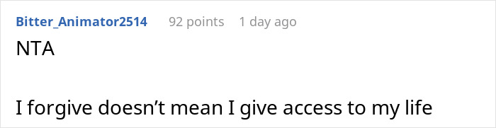 Commenter sharing opinion on parenting, highlighting effects of parents' favoritism on children’s behavior and relationships.