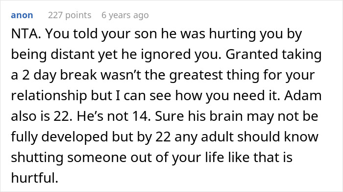 Reddit comment discussing drama over last name and strained relationship as guy spends more time with bio dad.