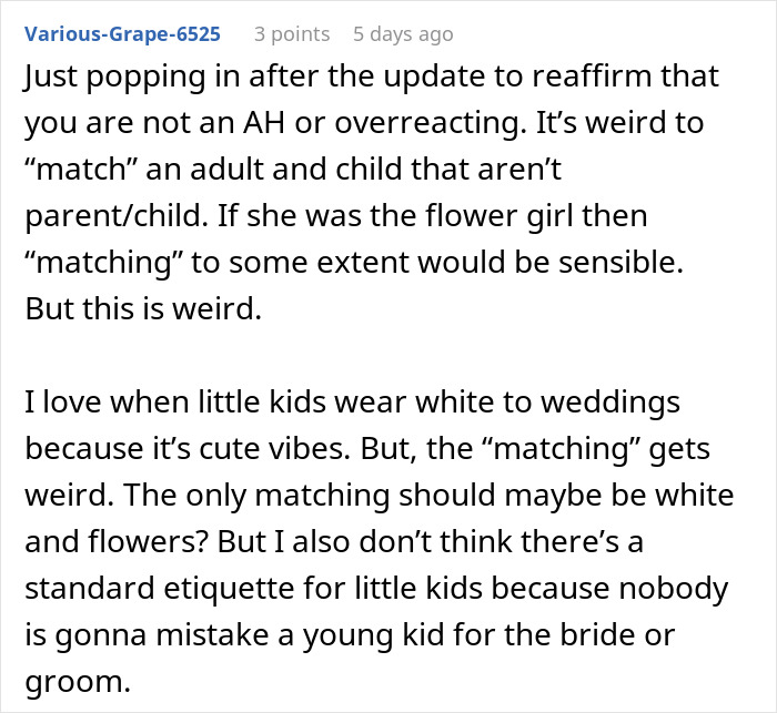 Comment discussing attention-seeking mom wanting to dress 3-year-old daughter in same dress as bride, causing wedding etiquette debate.