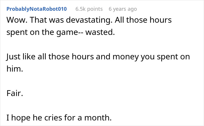 Screenshot of a Reddit comment reacting to a man cheating and a girlfriend destroying his 14+ years of RuneScape effort. - 59