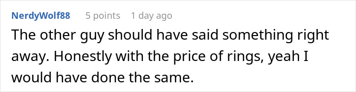 Screenshot of a Reddit comment discussing a guy's planned proposal going awry when his ring ends up in another woman's dessert.