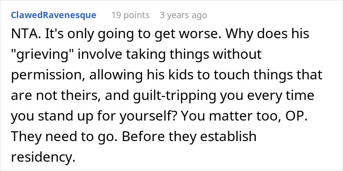 Screenshot of a Reddit comment advising a woman to kick her late husband's brother and his kids out to stop taking her belongings.