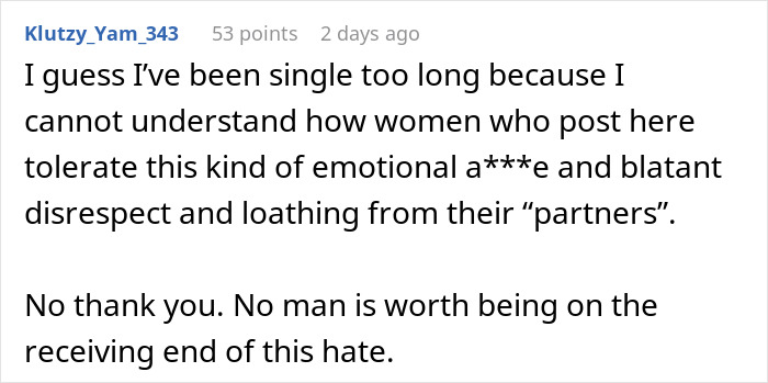 Comment on a post about a woman bringing leftovers to support her boyfriend in mourning and facing criticism.