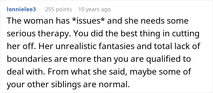 Woman Finds Biological Sister Wanting To Connect, Assumes She’s Invited To Her Wedding Woman Finds Biological Sister Wanting To Connect, Assumes She’s Invited To Her Wedding