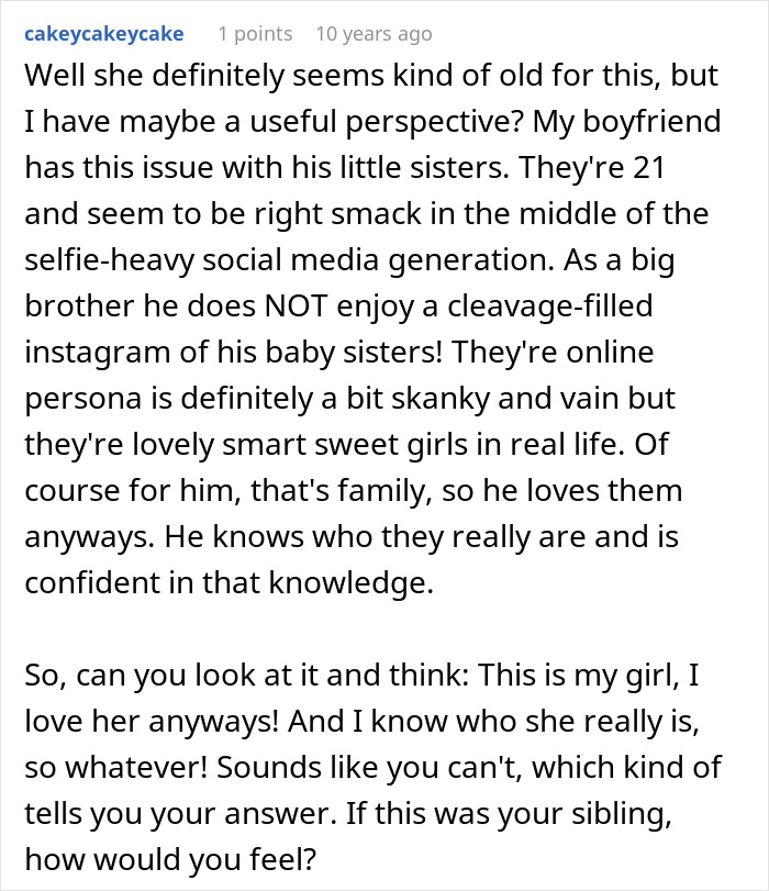 Woman Posts Absolutely Everything Online, Her Boyfriend Hates It: "Social Media Attention Seeker"